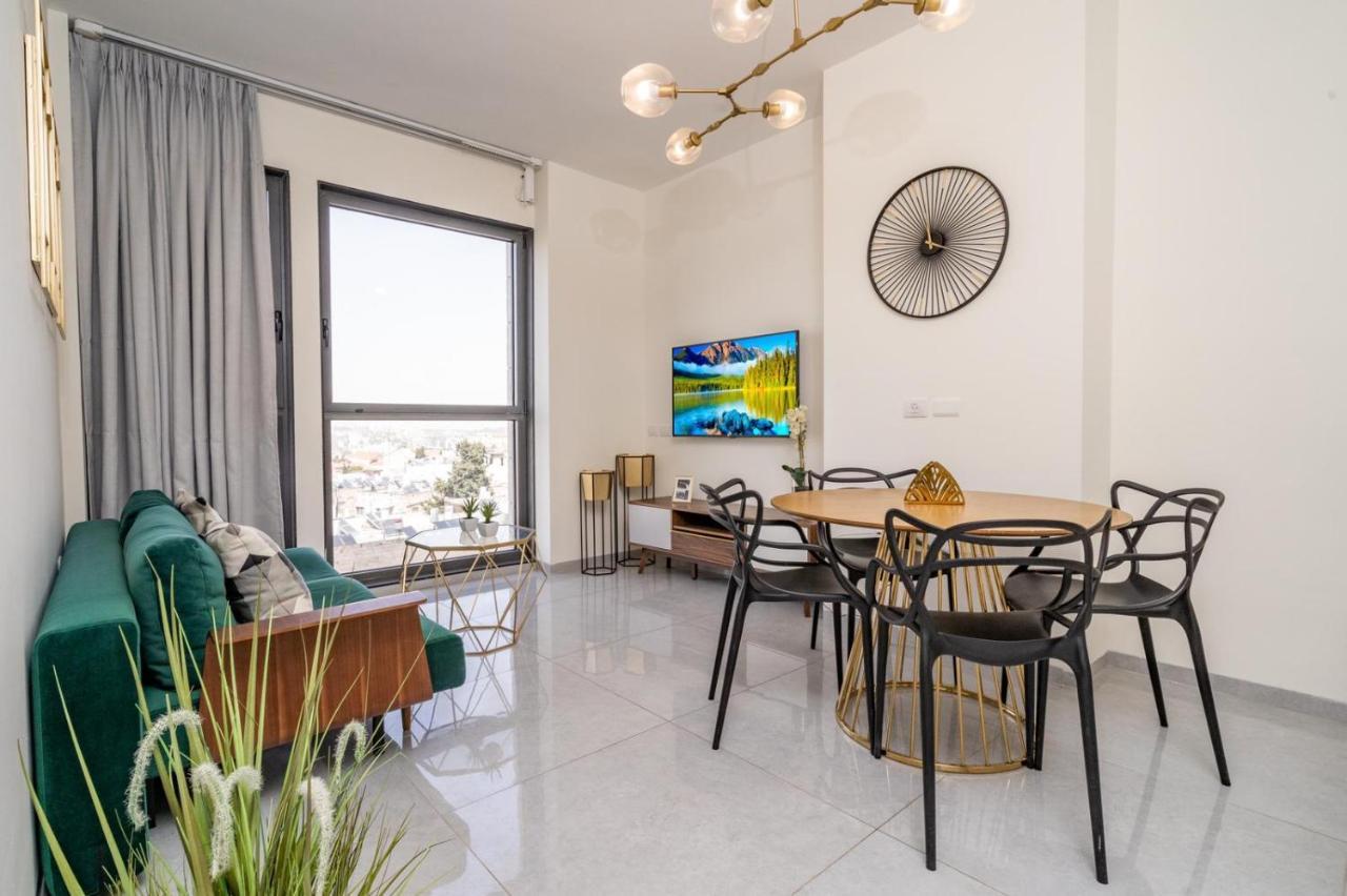 Holysuite J Tower Appartement *
